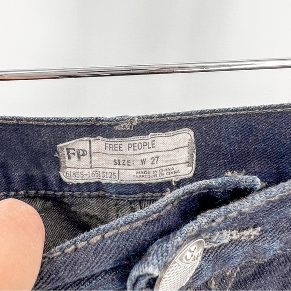 FREE PEOPLE Mid Rise Denim Black Shorts Lace Trim - Picture 5 of 7